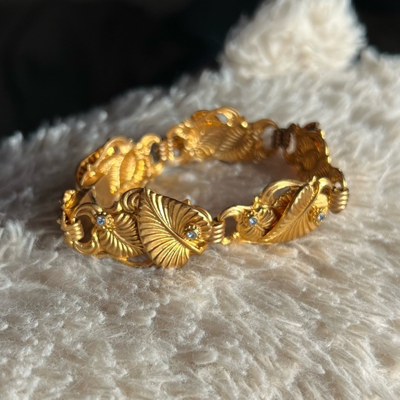 Vintage Gold Leafy Bracelet - Picture 11 of 14